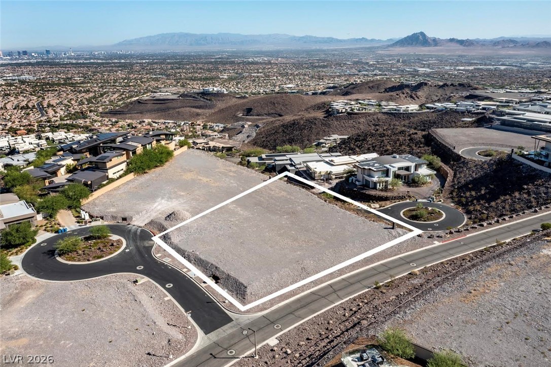 2 Heavens Edge Court Henderson NV 89012