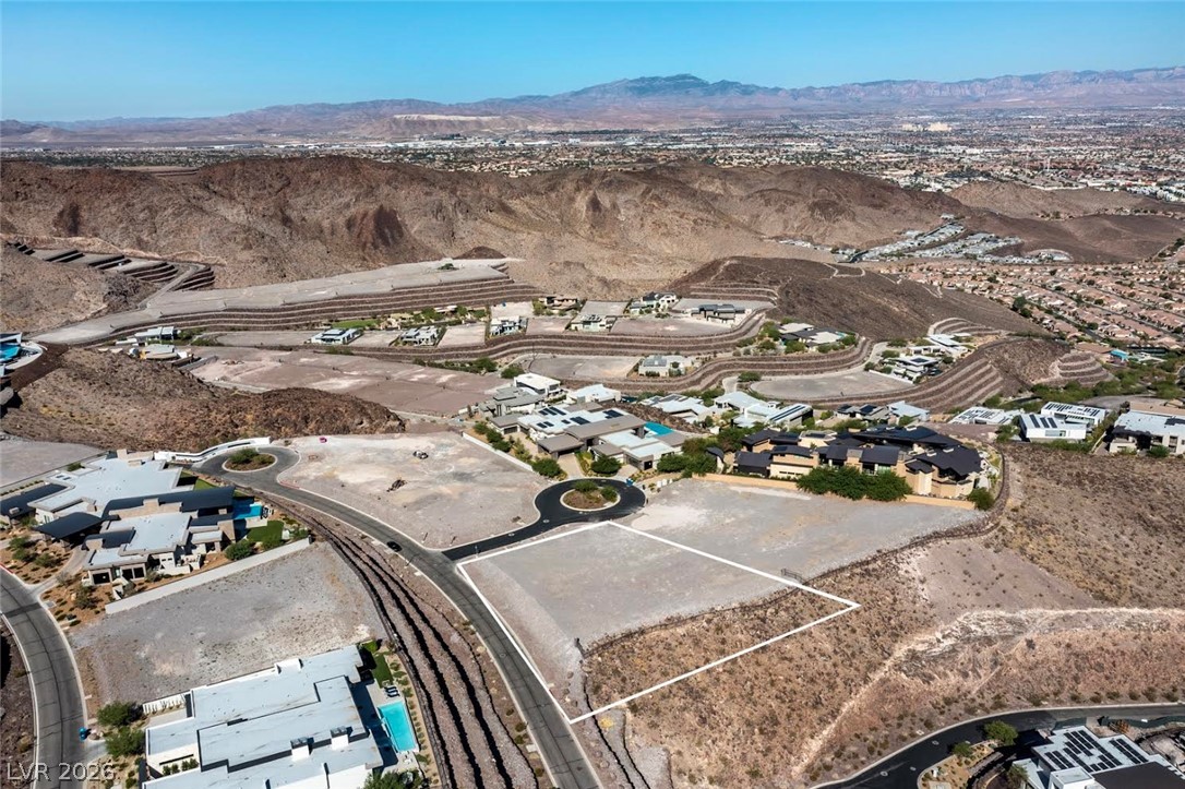 2 Heavens Edge Court Henderson NV 89012