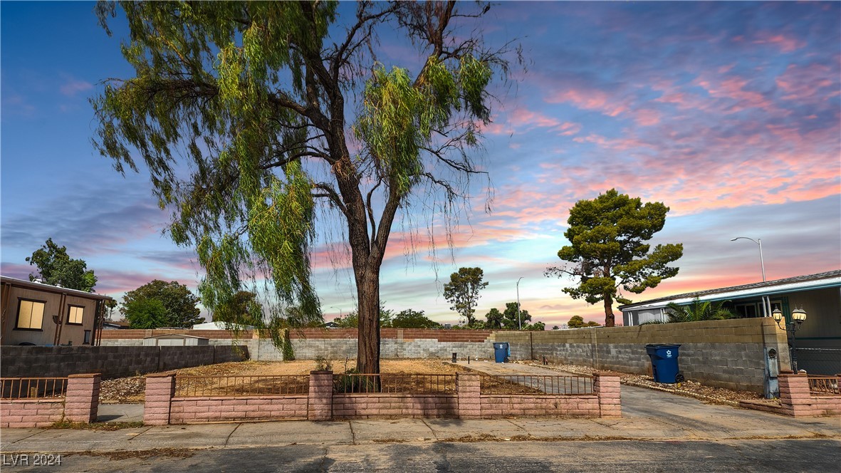 3451 Allegheny Drive Las Vegas NV 89122