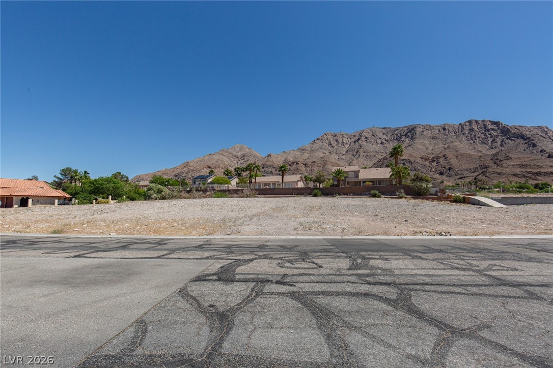6881 Mountridge Drive Las Vegas NV 89110