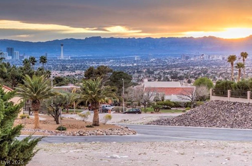 6881 Mountridge Drive Las Vegas NV 89110