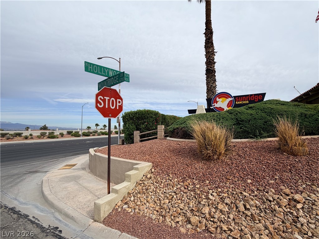 6881 Mountridge Drive Las Vegas NV 89110