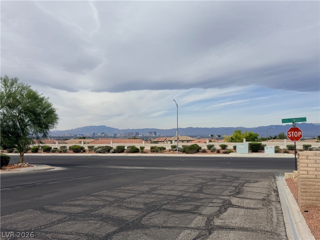 6881 Mountridge Drive Las Vegas NV 89110