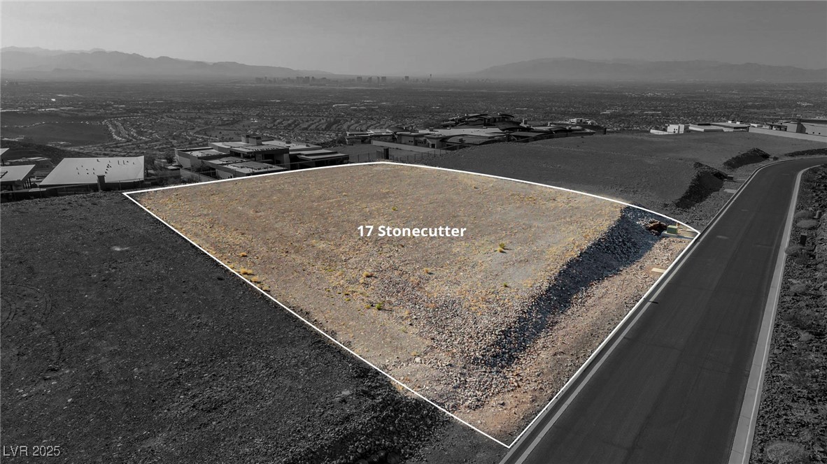 17 Stonecutter Court Henderson NV 89012