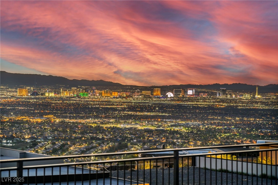 17 Stonecutter Court Henderson NV 89012