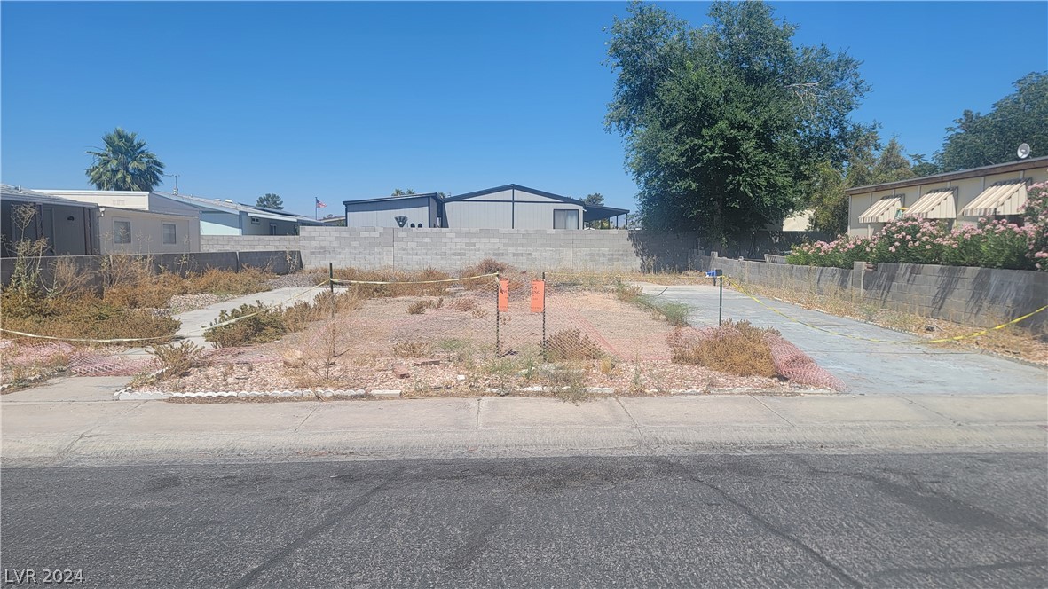 3323 Haleakala Drive Las Vegas NV 89122