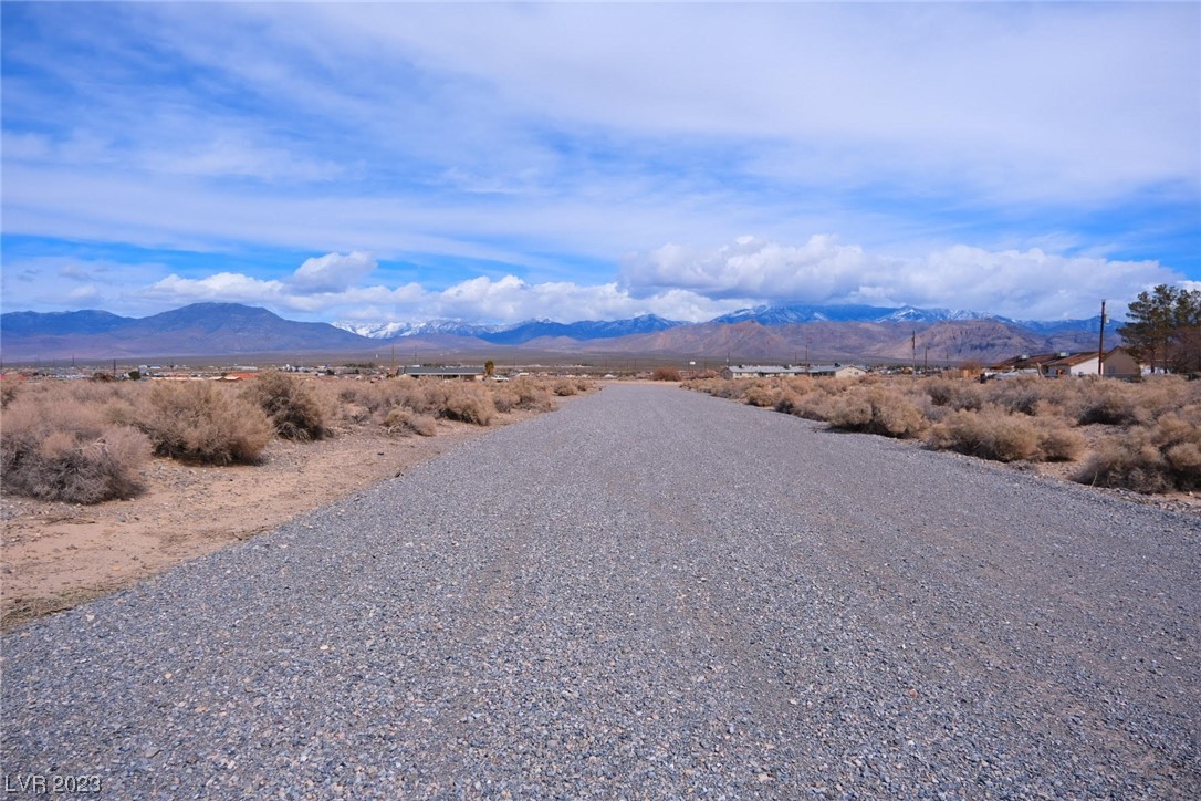 2471 Mandy Pahrump NV 89048