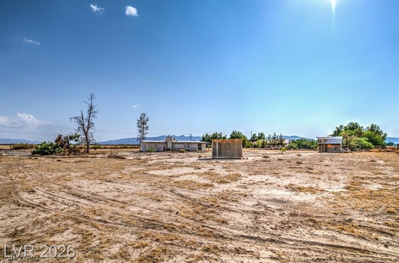 000 Linda Leslie Manse Street Pahrump NV 89060