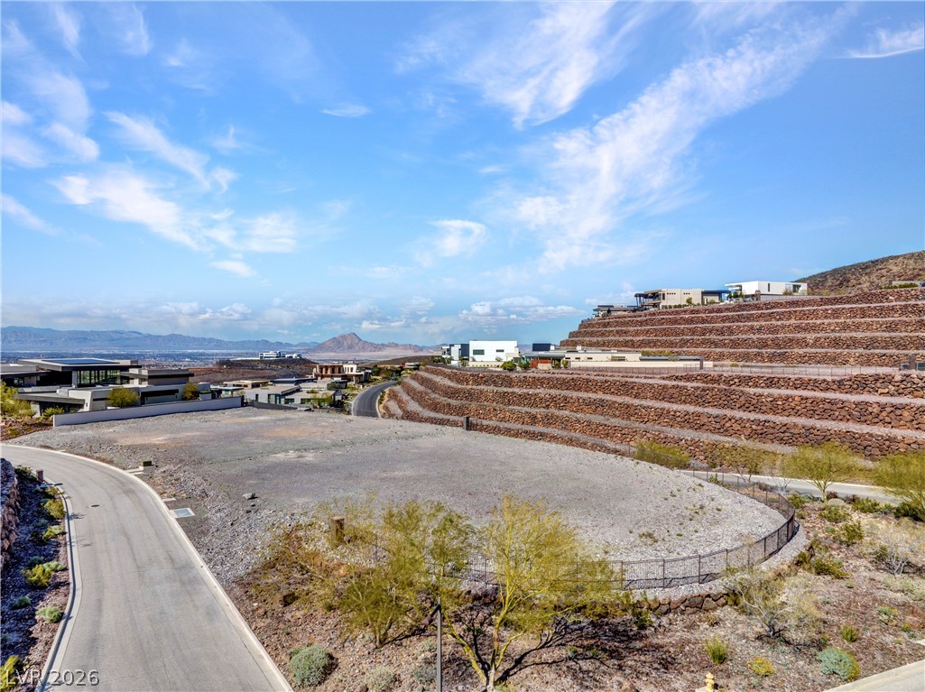 2 Vista Crescent Court Henderson NV 89012