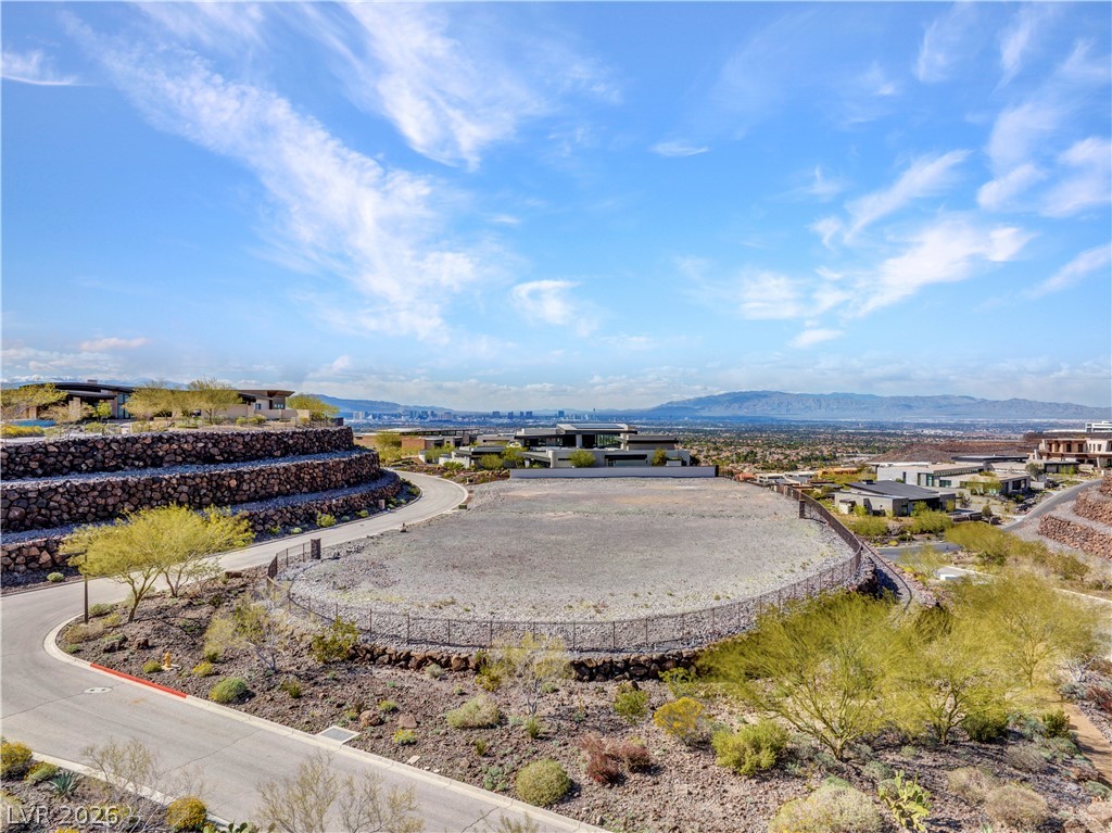 2 Vista Crescent Court Henderson NV 89012