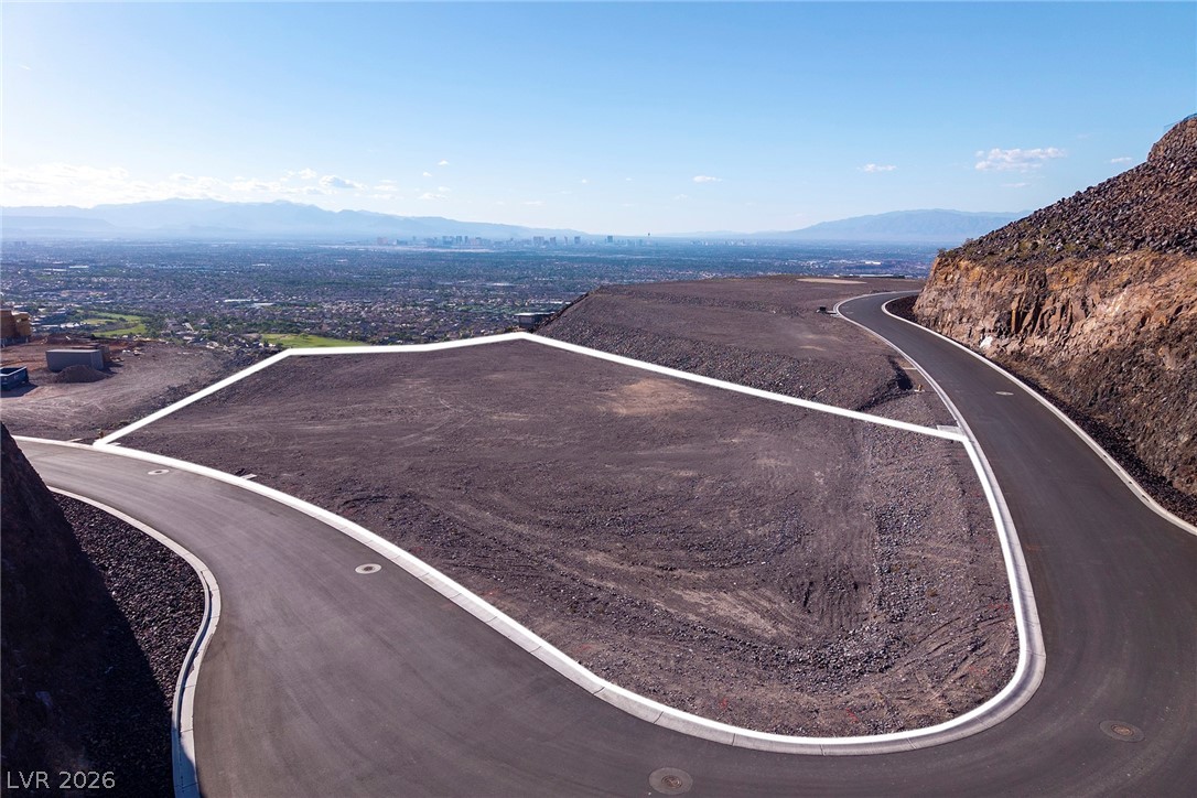 527 Rock Peak Drive Henderson NV 89012