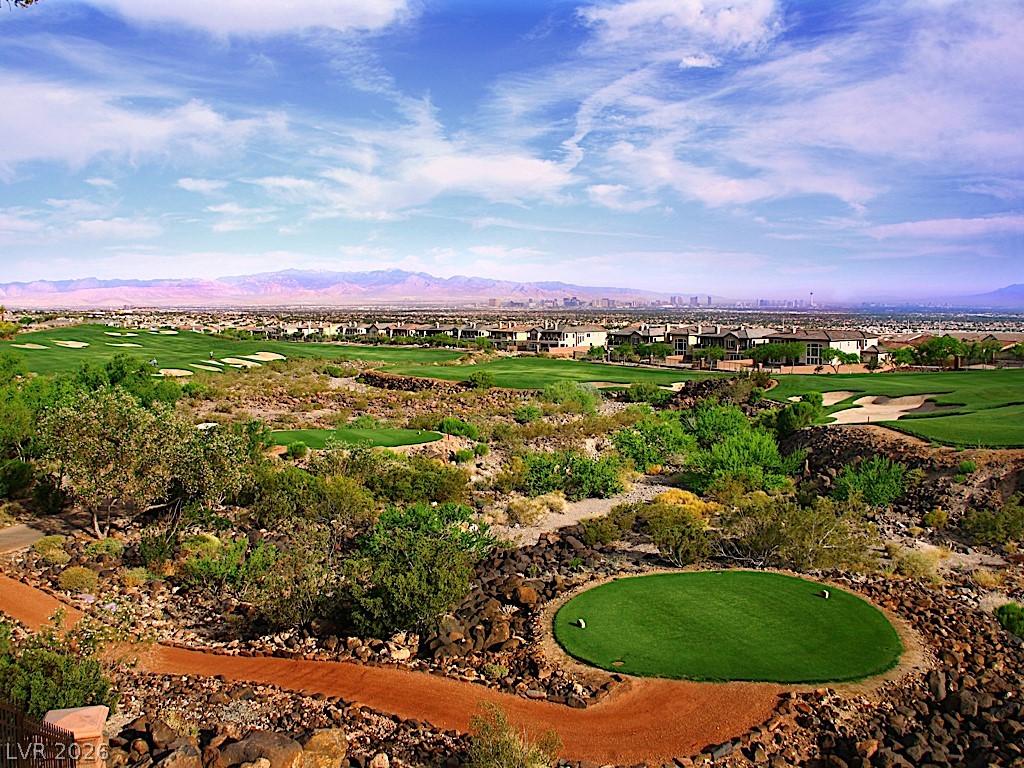 527 Rock Peak Drive Henderson NV 89012
