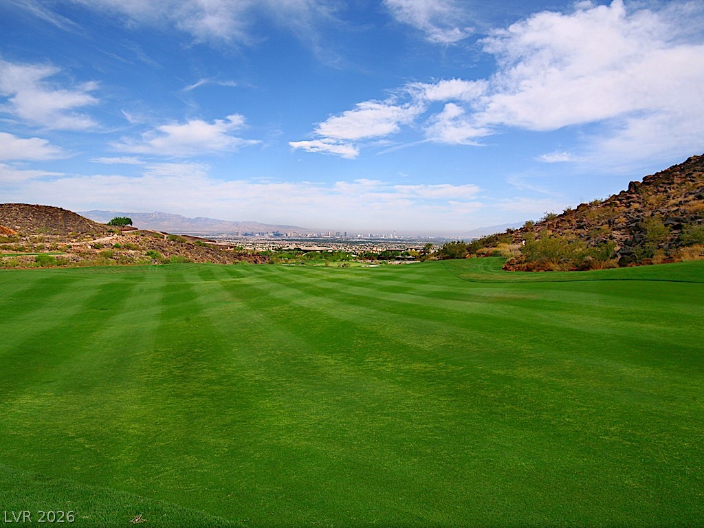527 Rock Peak Drive Henderson NV 89012