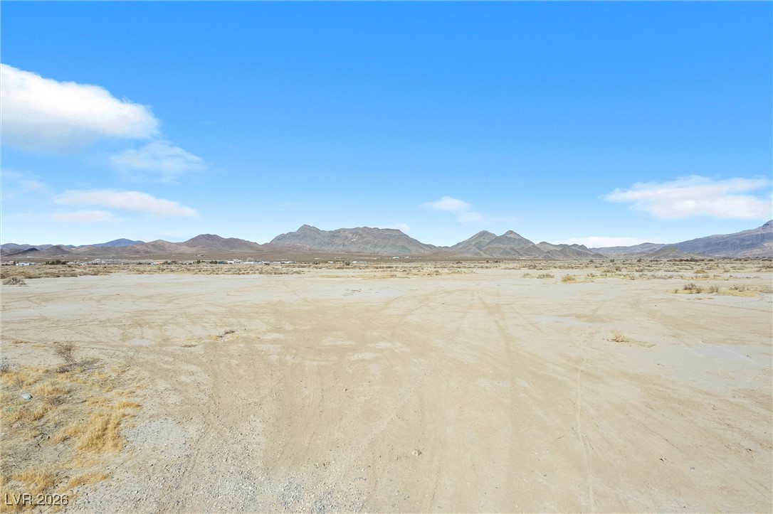 3751 West Betty Avenue Pahrump NV 89060