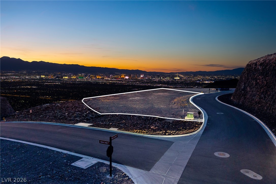 631 Alpine Summit Henderson NV 89012