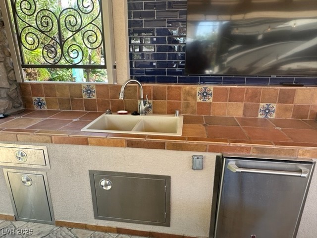 8175 Arville Street 110 Las Vegas NV 89139