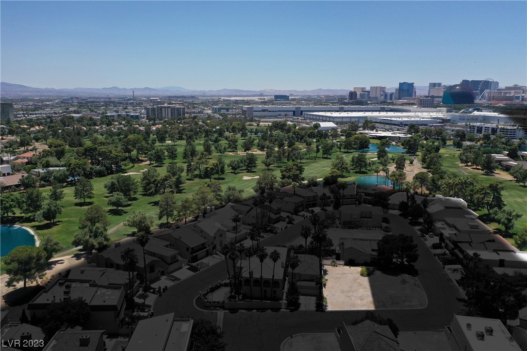 2818 Queens Courtyard Drive Las Vegas NV 89109