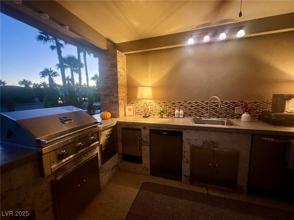 8175 Arville Street 4 Las Vegas NV 89139