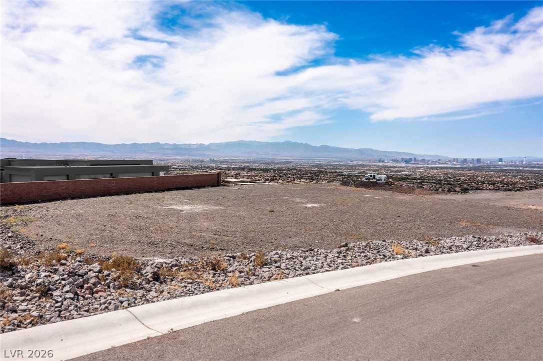 681 Dragon Point Drive Henderson NV 89012