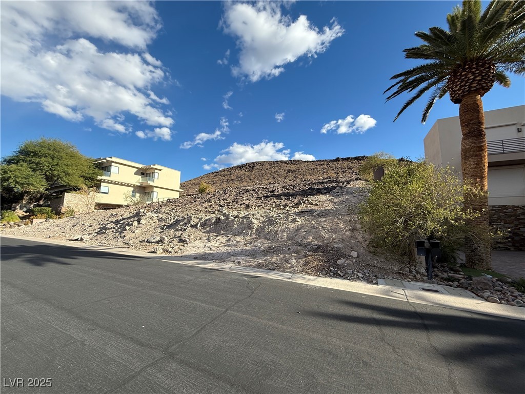 1725 Tangiers Drive Henderson NV 89012