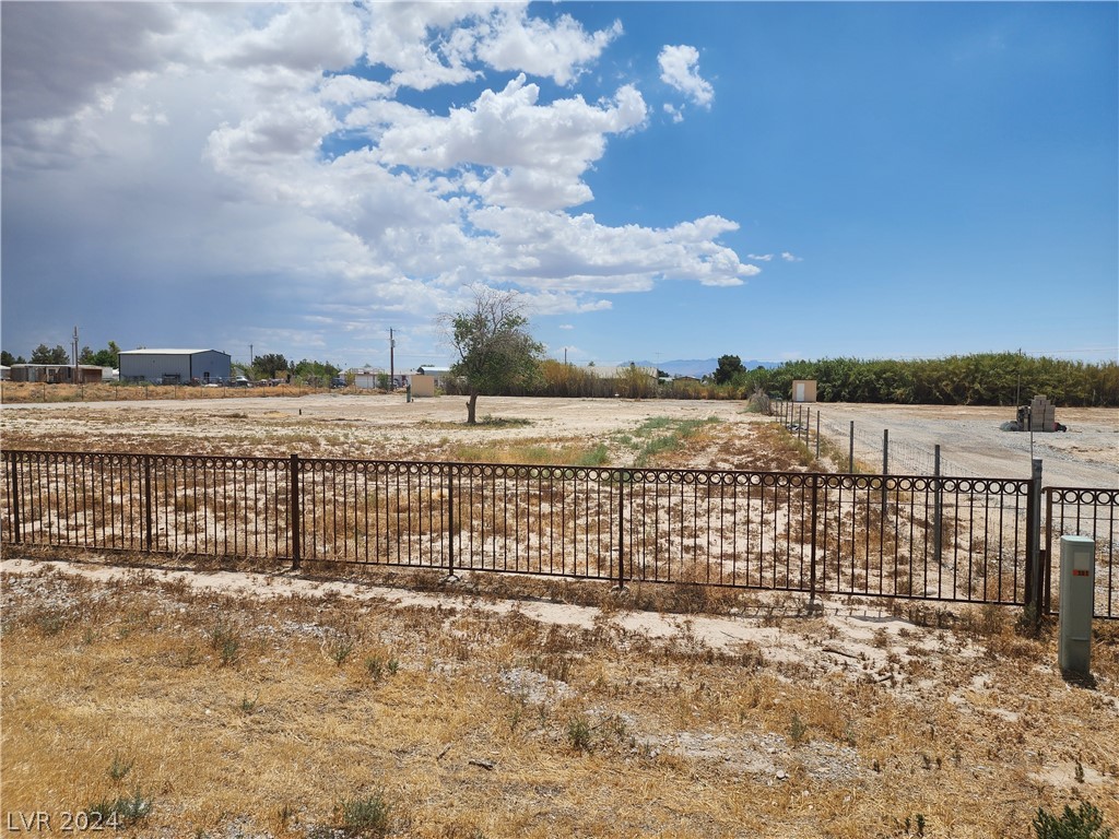 4331 East Cheyenne Way Pahrump NV 89061