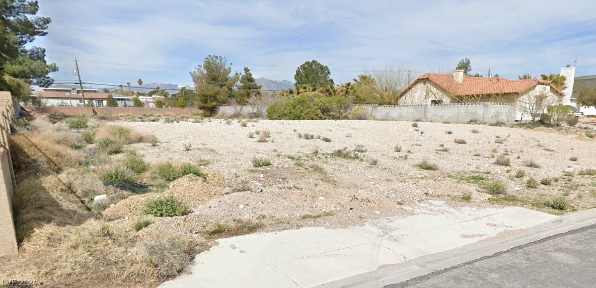 2745 Rosanna Street Las Vegas NV 89117