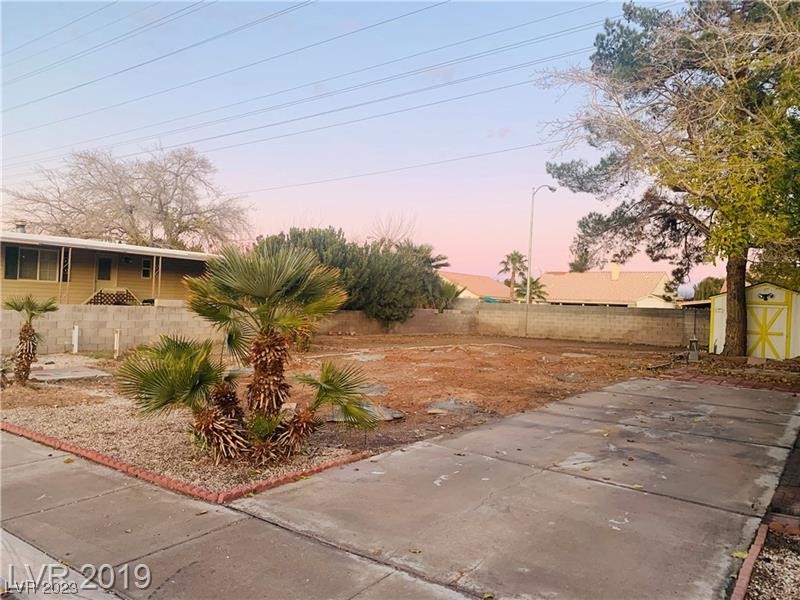3666 Lost Hills Drive Las Vegas NV 89122