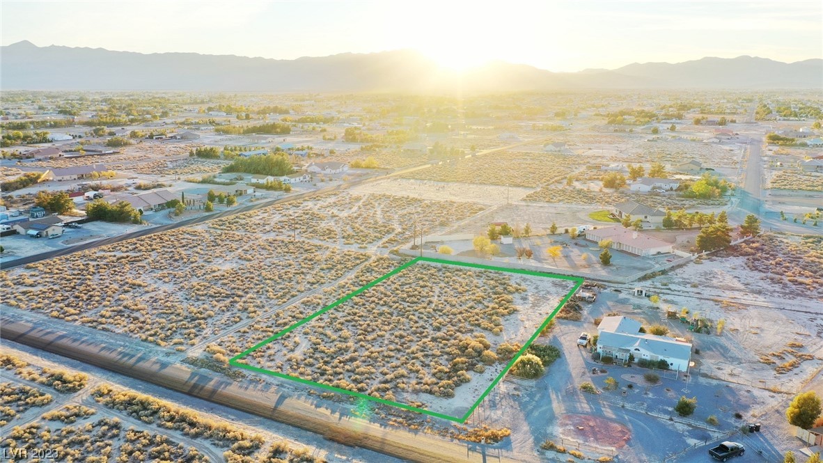 3300 Oakridge Avenue Pahrump NV 89048