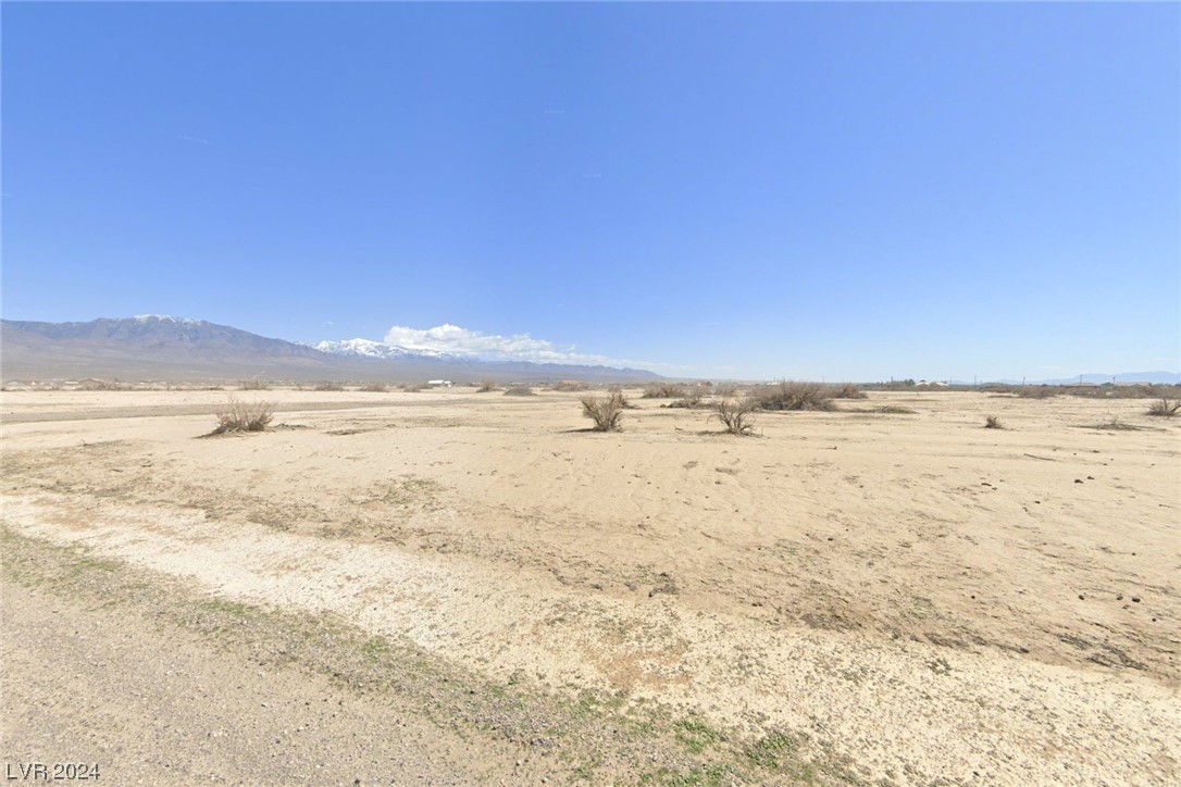 5841 North Laver Lane Pahrump NV 89060
