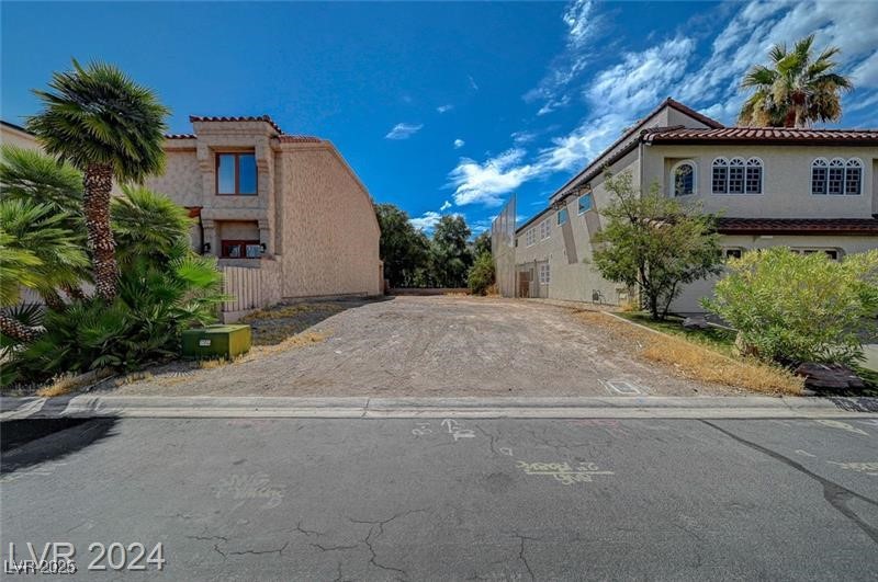 2847 Queens Courtyard Drive Las Vegas NV 89109