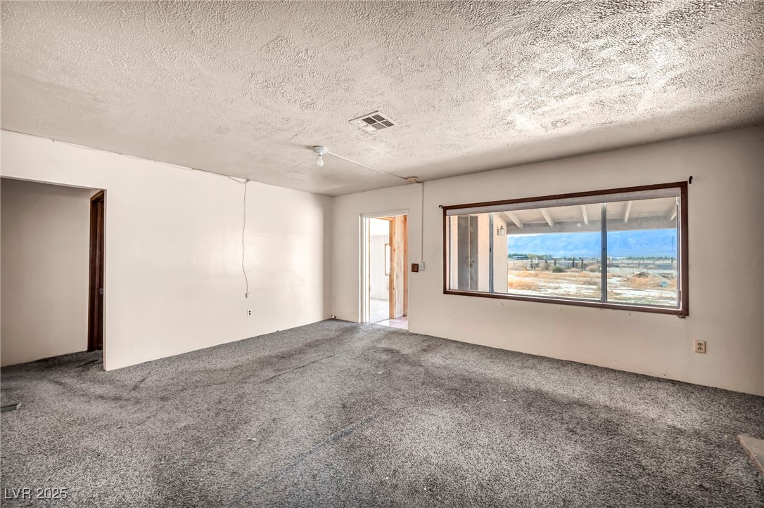 2351 Bond Street Pahrump NV 89048