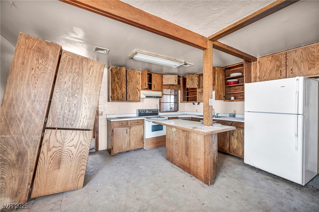 2351 Bond Street Pahrump NV 89048