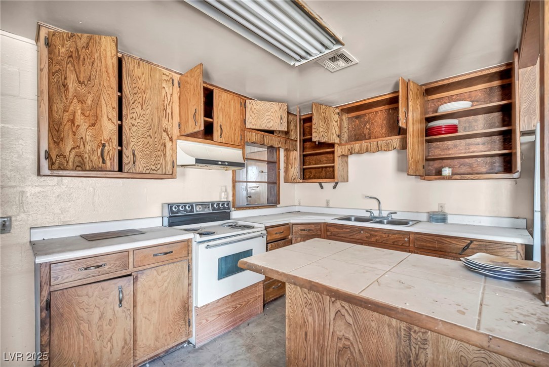 2351 Bond Street Pahrump NV 89048