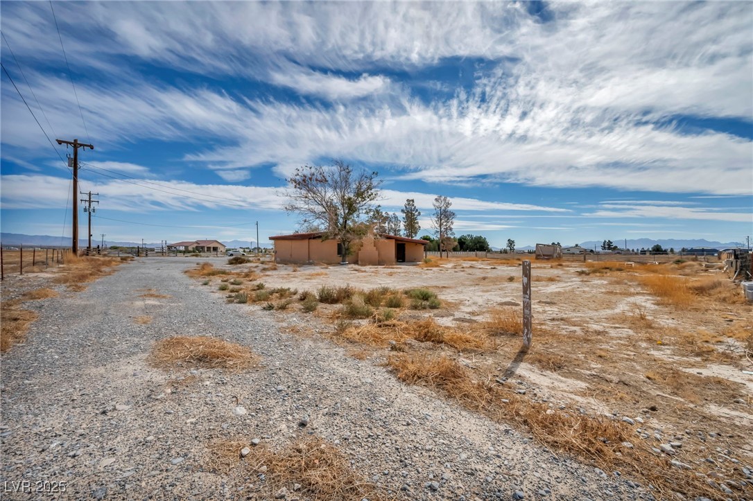 2351 Bond Street Pahrump NV 89048