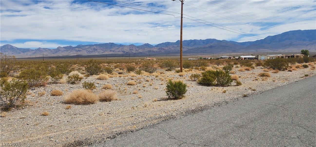 521/581 East Train Way Pahrump NV 89060