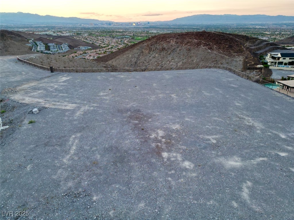 2 Highcrest Court Henderson NV 89012