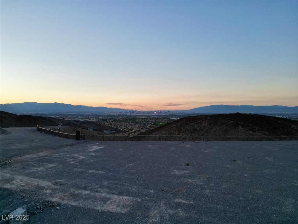 2 Highcrest Court Henderson NV 89012