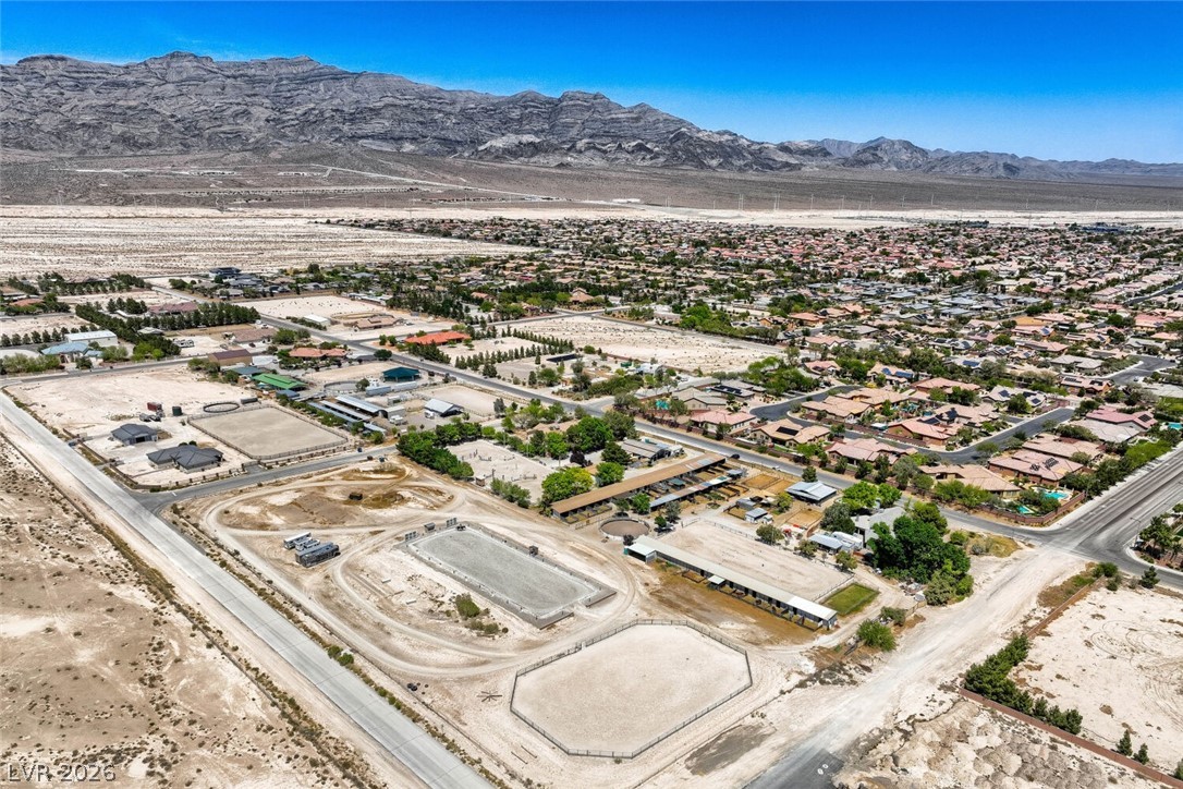 2 Acres Horse & Torrey Pines Las Vegas NV 89131