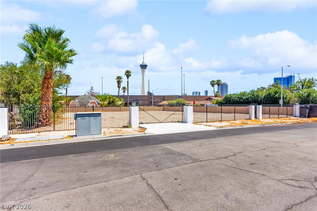 1629 Westwood Drive Las Vegas NV 89102