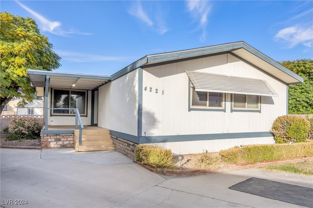 4221 Begonia Court Las Vegas NV 89108