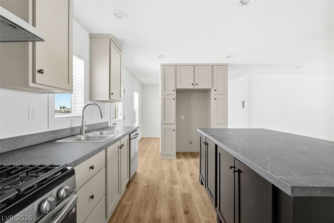 4618 Crystal Peak Drive Las Vegas NV 89115