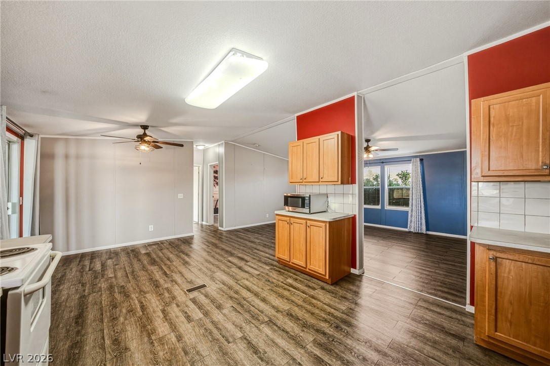 5920 Genoa Avenue Pahrump NV 89060