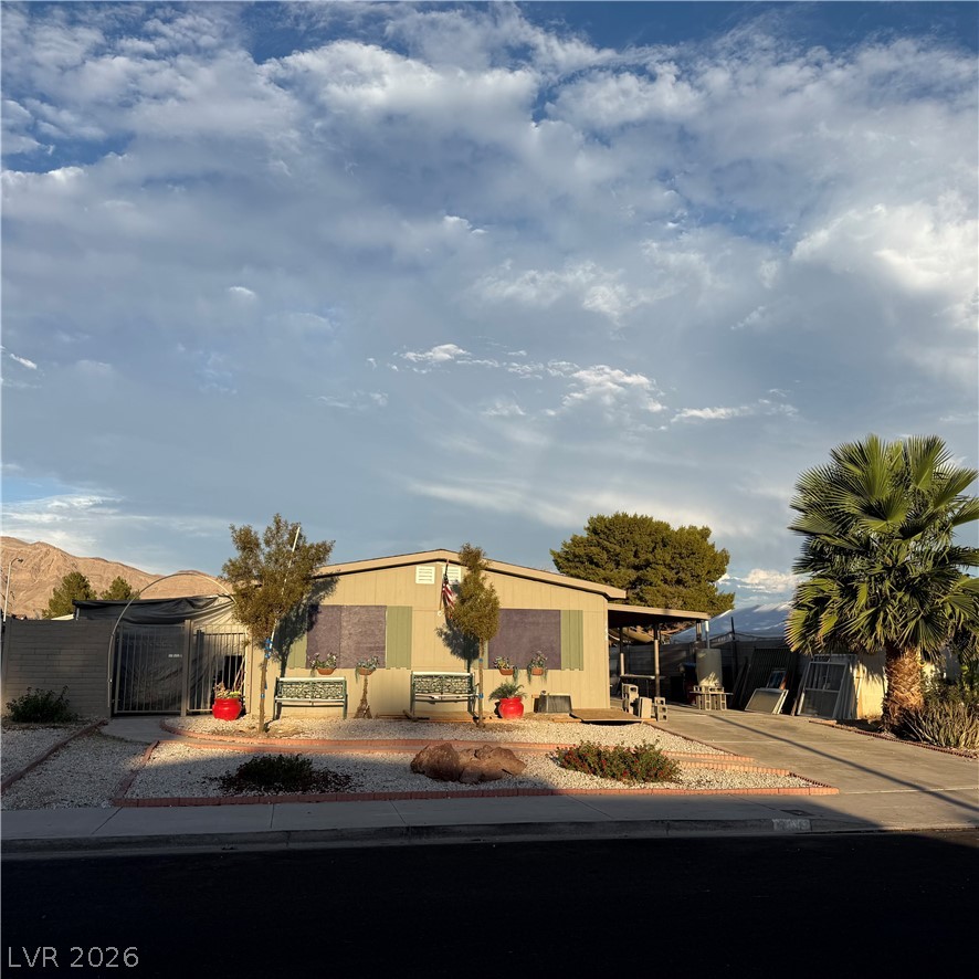 148 Sir Thomas Drive Las Vegas NV 89110