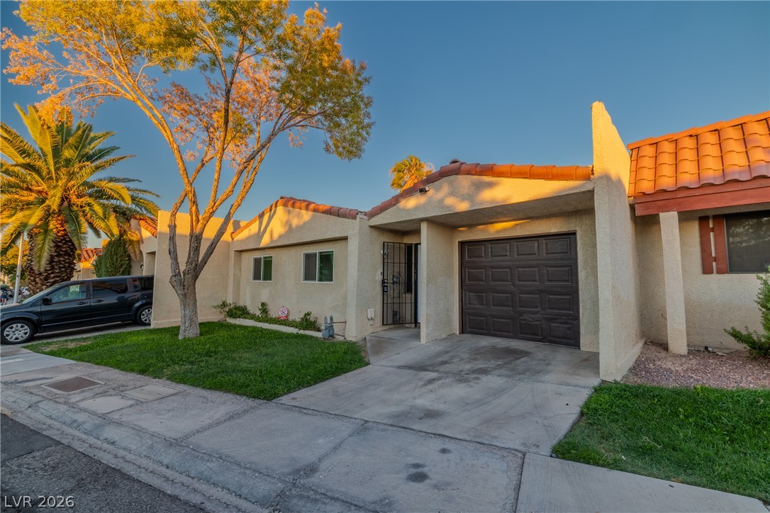 5676 Hobble Creek Drive Las Vegas NV 89120