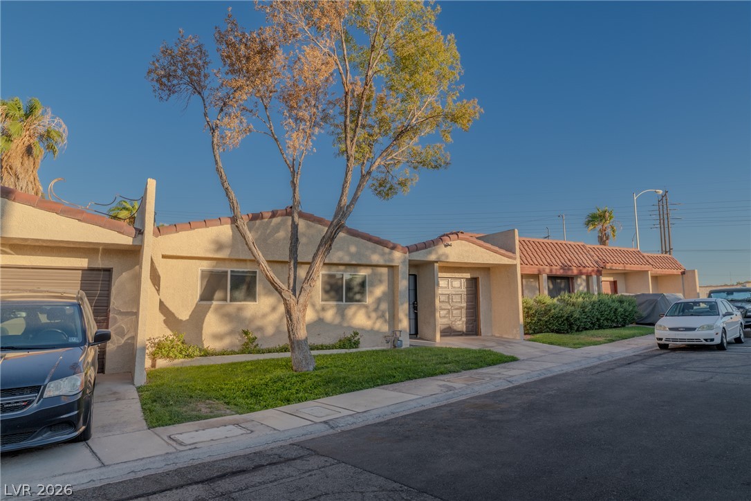 5676 Hobble Creek Drive Las Vegas NV 89120