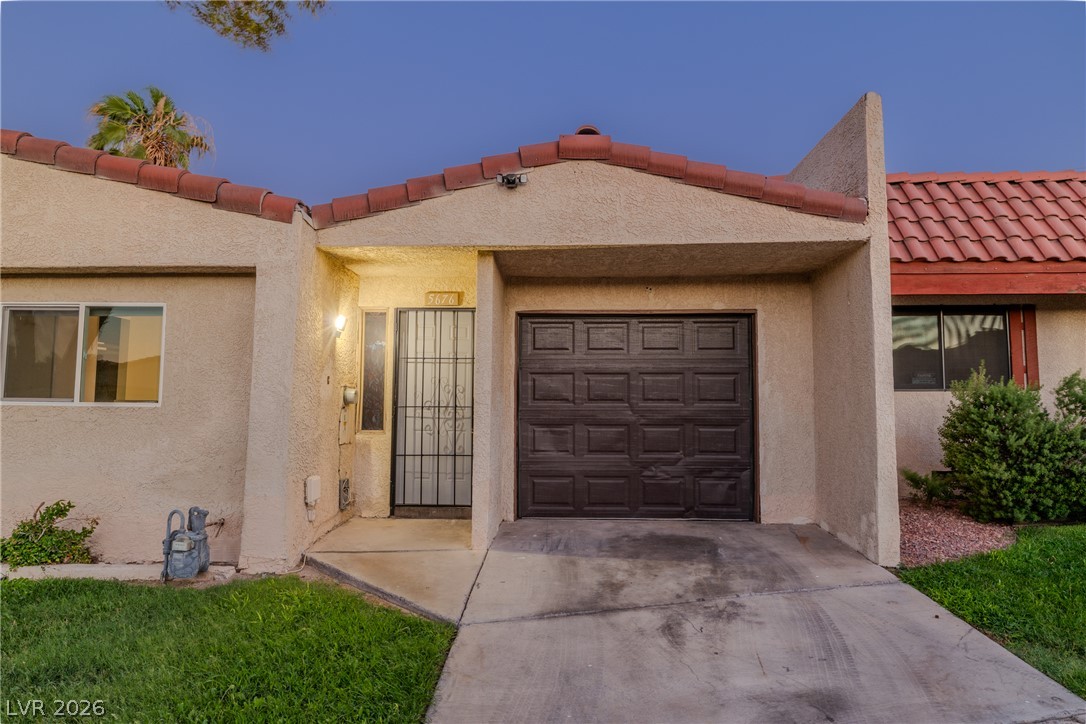 5676 Hobble Creek Drive Las Vegas NV 89120