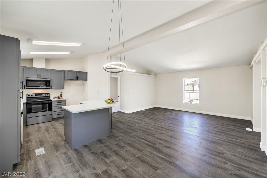 2730 South Dandelion Street Pahrump NV 89048