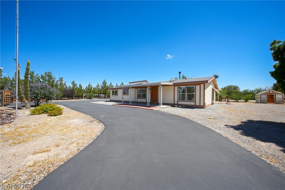 1831 West Horn Road Pahrump NV 89048