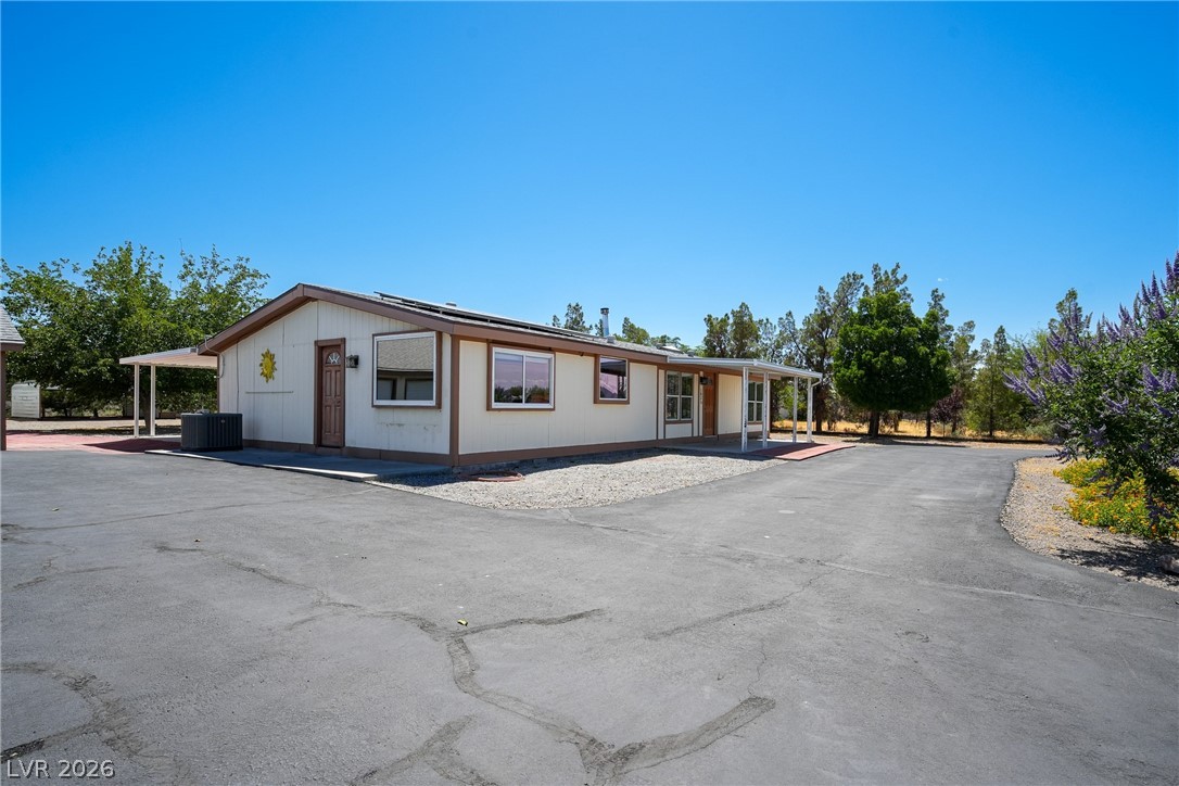 1831 West Horn Road Pahrump NV 89048