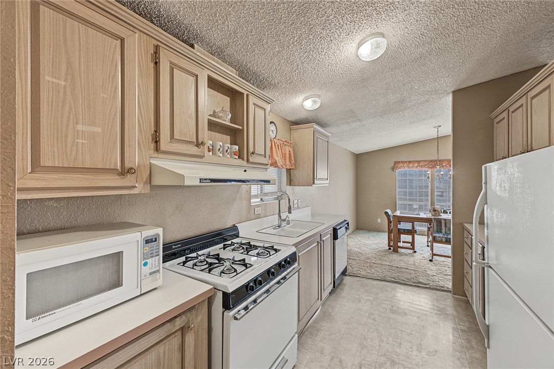 512 Mona Lane Henderson NV 89015